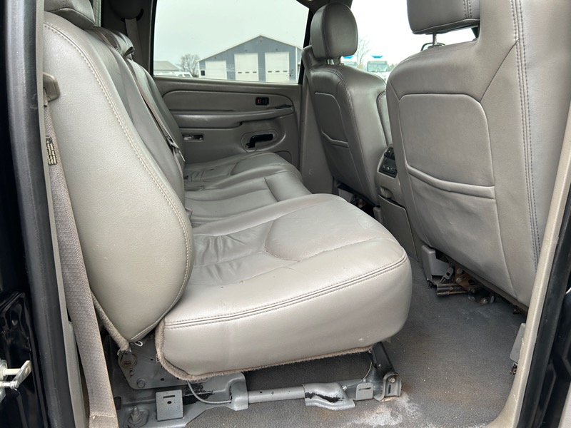 Chevrolet Silverado 3500 LT Crew Cab 4WD DRW 2006