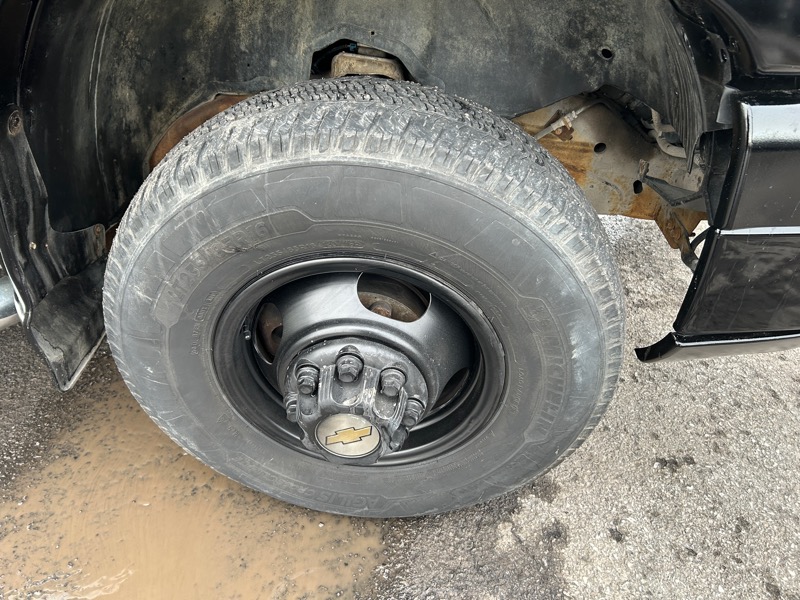 Chevrolet Silverado 3500 LT Crew Cab 4WD DRW 2006