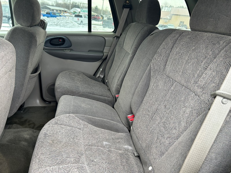 Chevrolet TrailBlazer LS 4WD 2004