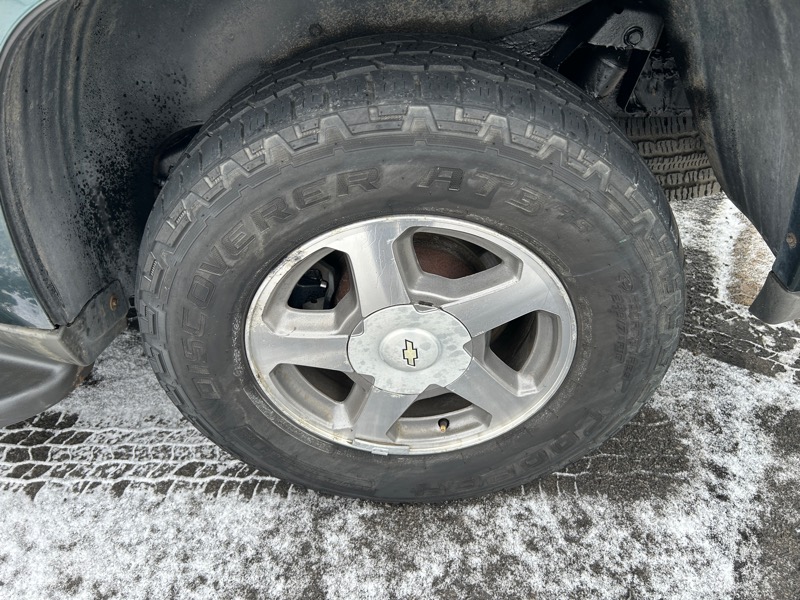 Chevrolet TrailBlazer LS 4WD 2004