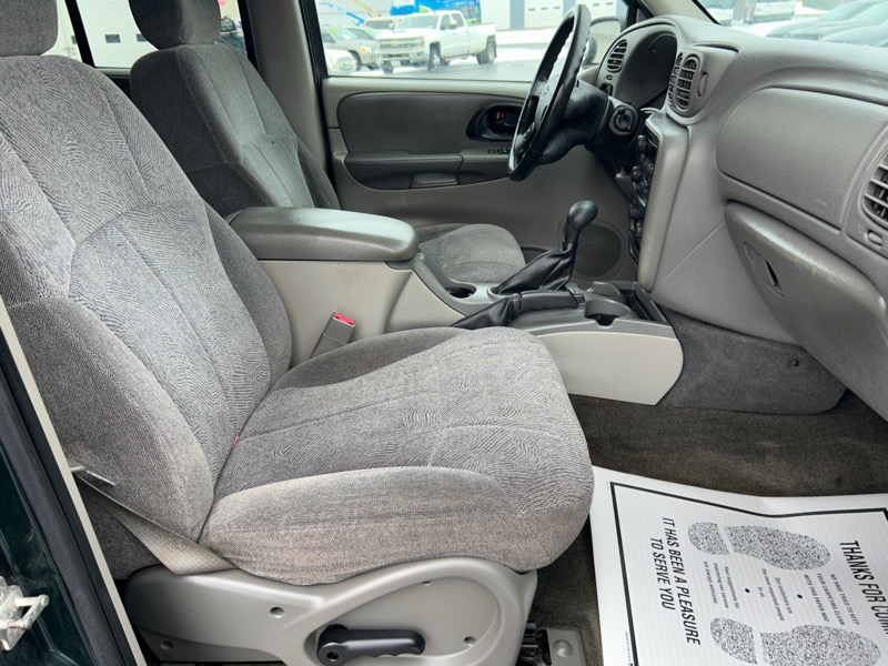 Chevrolet TrailBlazer LS 4WD 2004