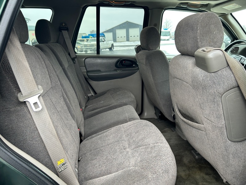 Chevrolet TrailBlazer LS 4WD 2004