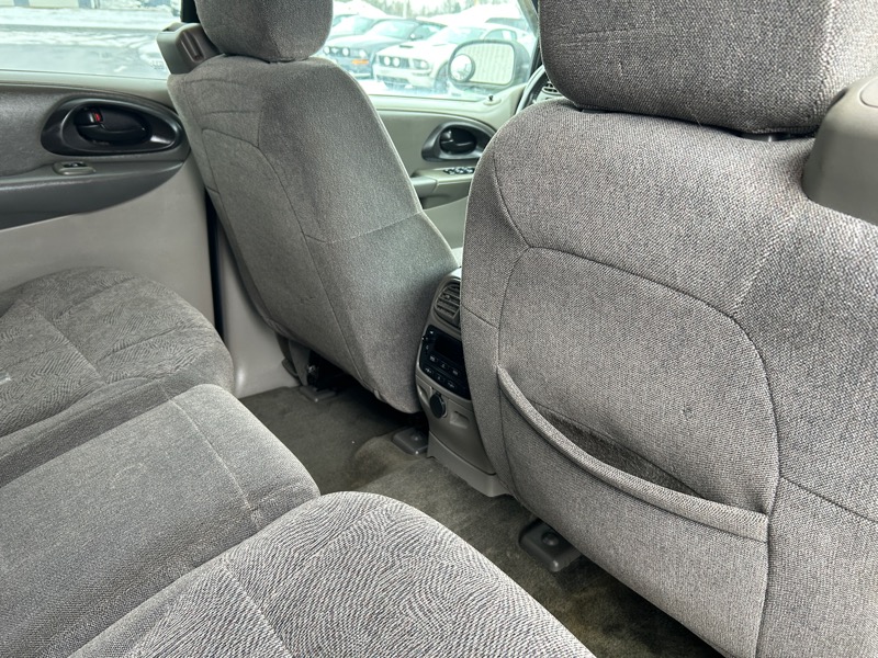 Chevrolet TrailBlazer LS 4WD 2004