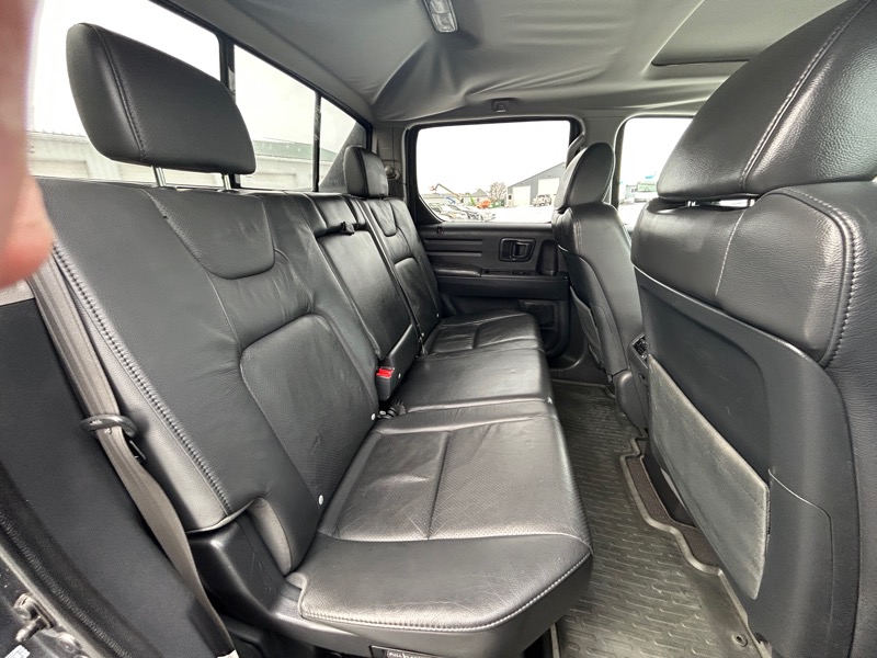 Honda Ridgeline 4WD Crew Cab RTL w/Leather & Navi 2011