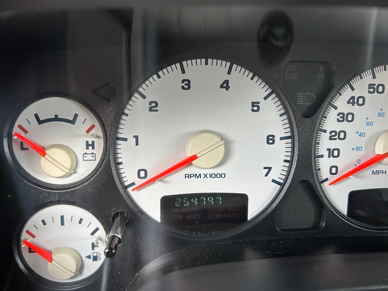 Dodge Ram 1500 Laramie Quad Cab Long Bed 4WD 2004