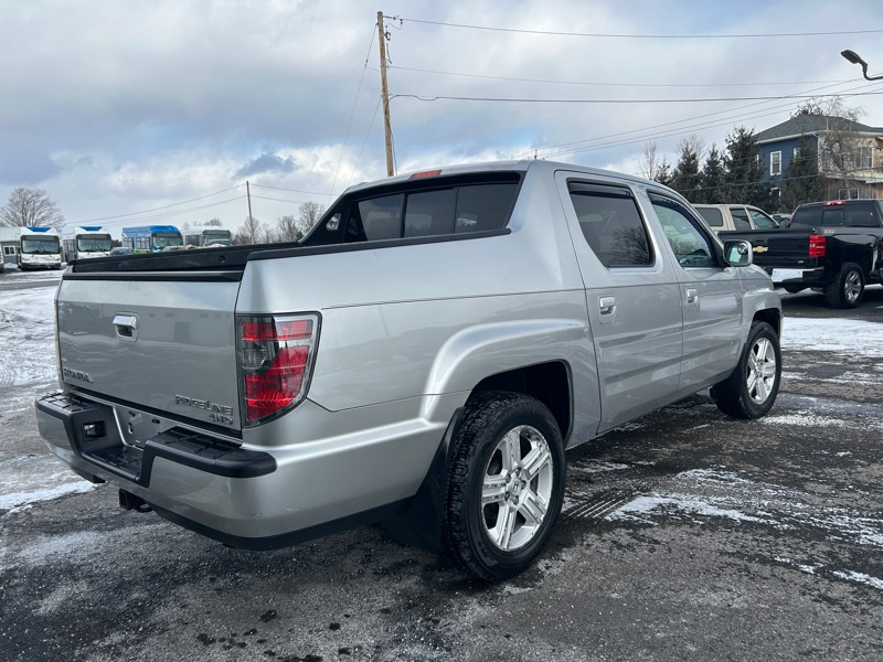Honda Ridgeline RTL w/ Leather and Navigation 2012