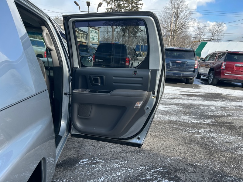 Honda Ridgeline RTL w/ Leather and Navigation 2012