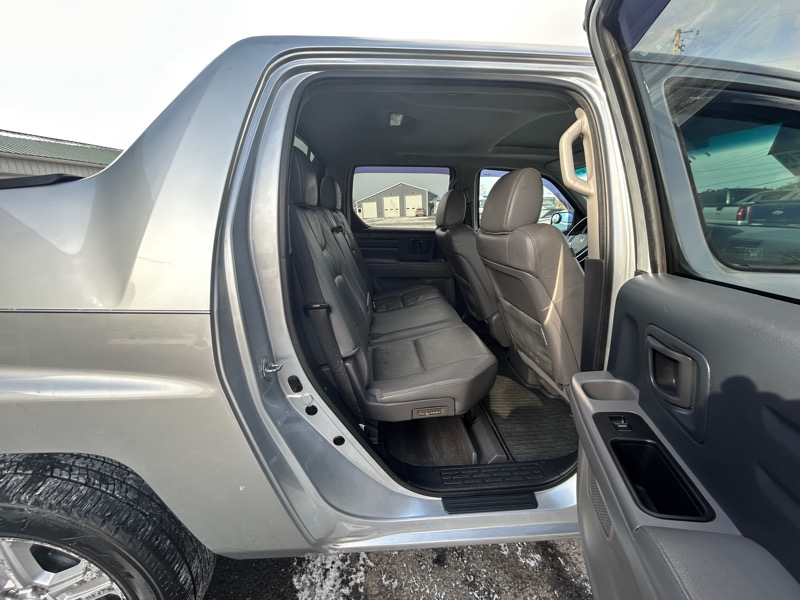 Honda Ridgeline RTL w/ Leather and Navigation 2012
