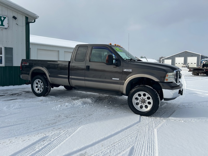 Ford F-250 SD Lariat SuperCab 4WD 2005