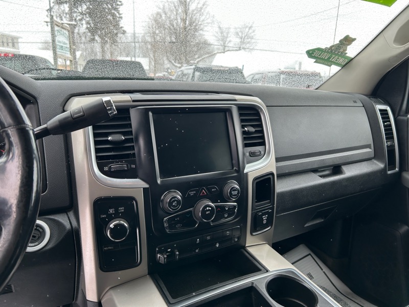 RAM 3500 SLT Crew Cab SWB 4WD 2015