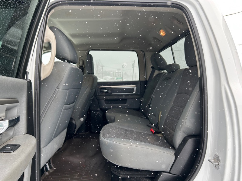 RAM 3500 SLT Crew Cab SWB 4WD 2015