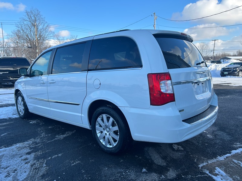 Chrysler Town & Country Touring 2016