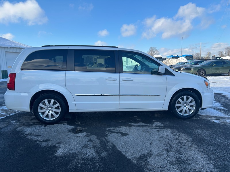 Chrysler Town & Country Touring 2016