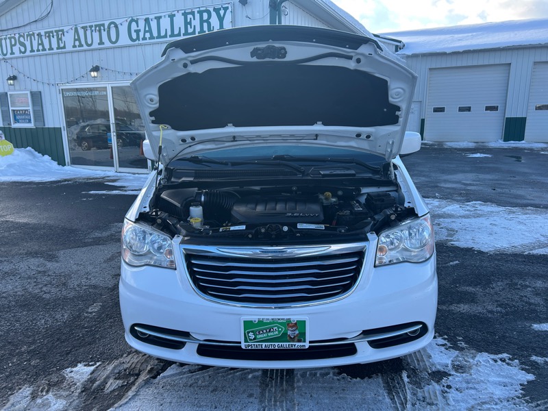 Chrysler Town & Country Touring 2016