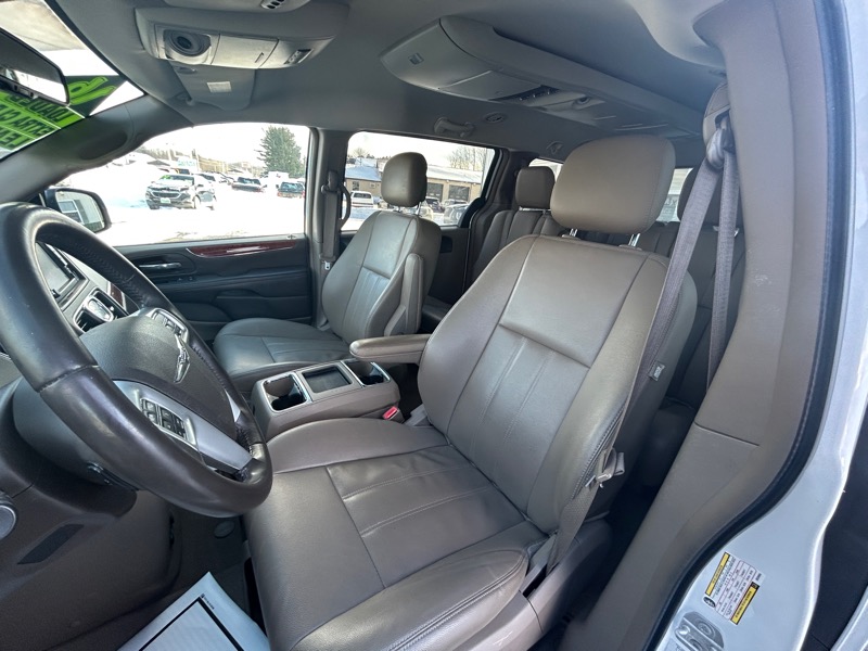 Chrysler Town & Country Touring 2016