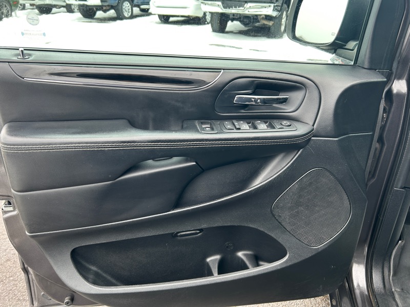 Dodge Grand Caravan SE Plus 2016