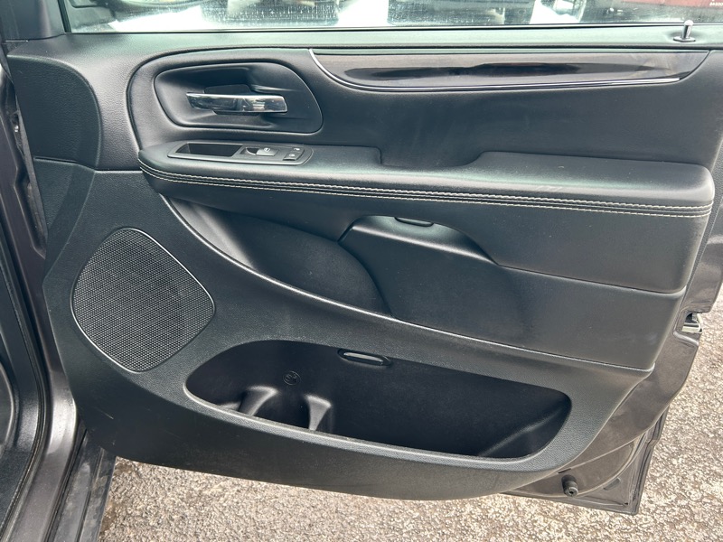 Dodge Grand Caravan SE Plus 2016