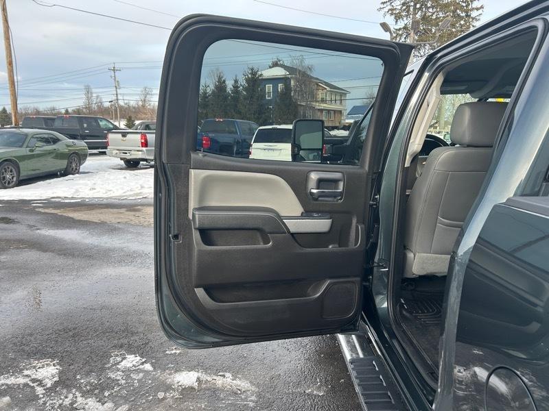 Chevrolet Silverado 2500HD LTZ Crew Cab 4WD 2019