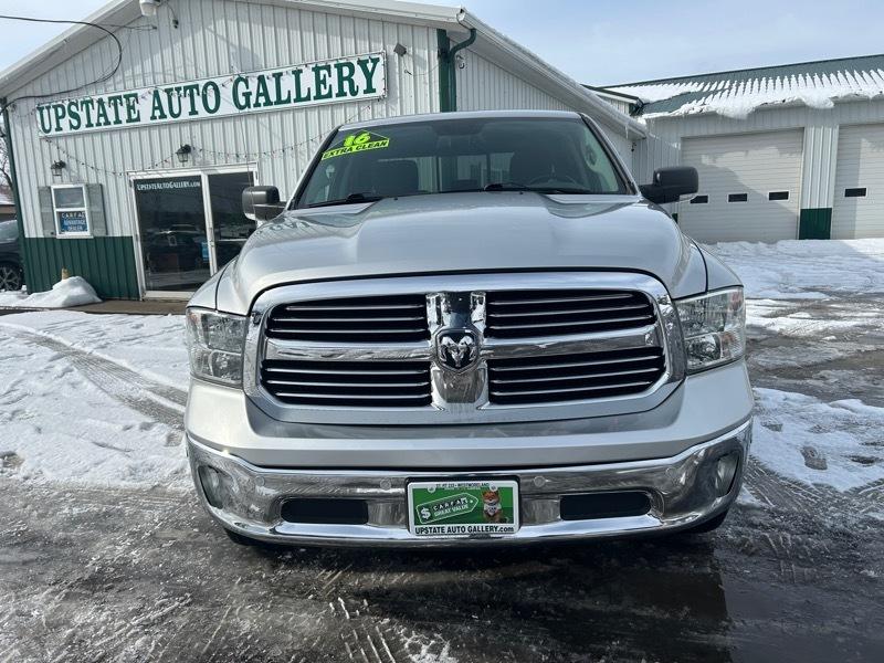 RAM 1500 SLT Quad Cab 4WD 2016
