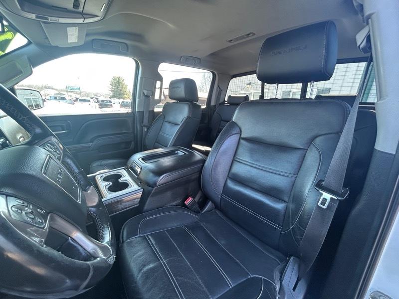 GMC Sierra 2500HD Denali Crew Cab 4WD 2015