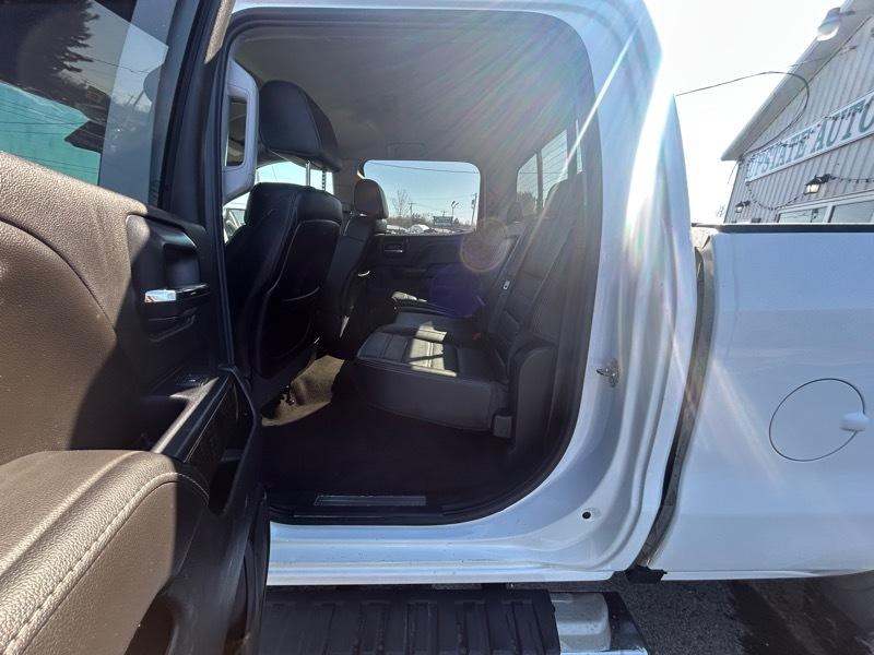 GMC Sierra 2500HD Denali Crew Cab 4WD 2015