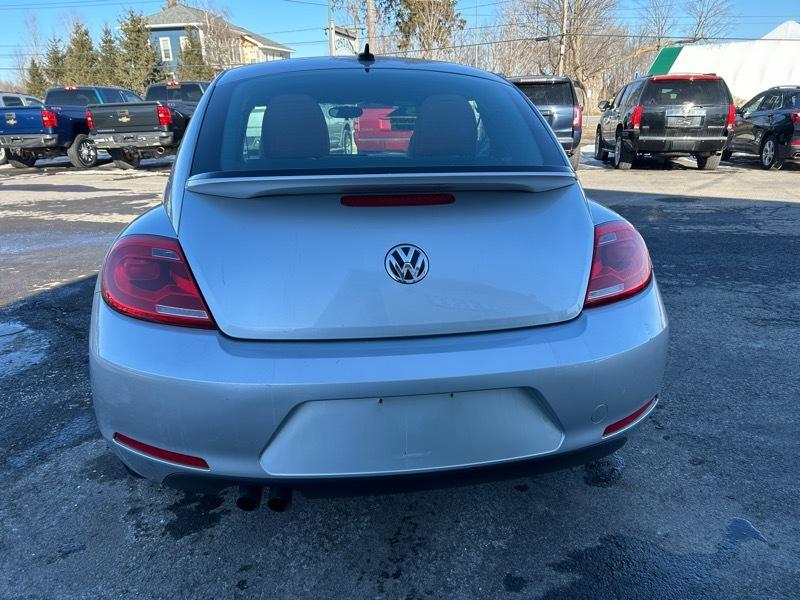 Volkswagen Beetle 1.8T Classic 2015