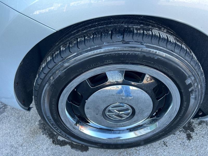 Volkswagen Beetle 1.8T Classic 2015