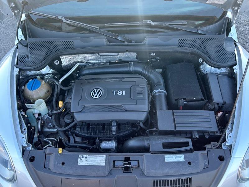 Volkswagen Beetle 1.8T Classic 2015