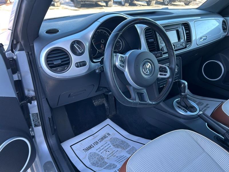 Volkswagen Beetle 1.8T Classic 2015