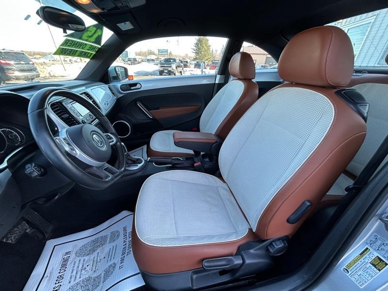 Volkswagen Beetle 1.8T Classic 2015