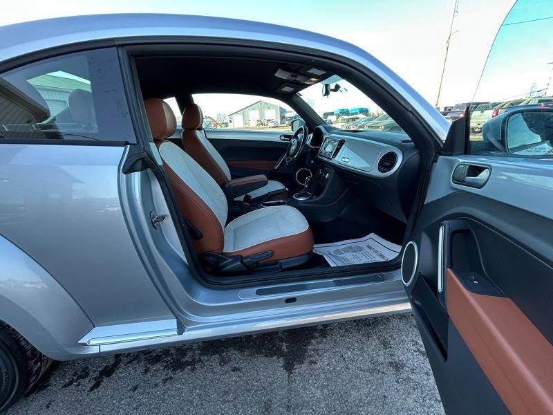 Volkswagen Beetle 1.8T Classic 2015