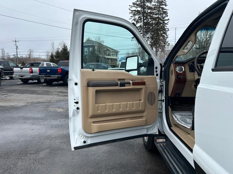 Ford F-250 SD XLT Crew Cab Long Bed 4WD 2015