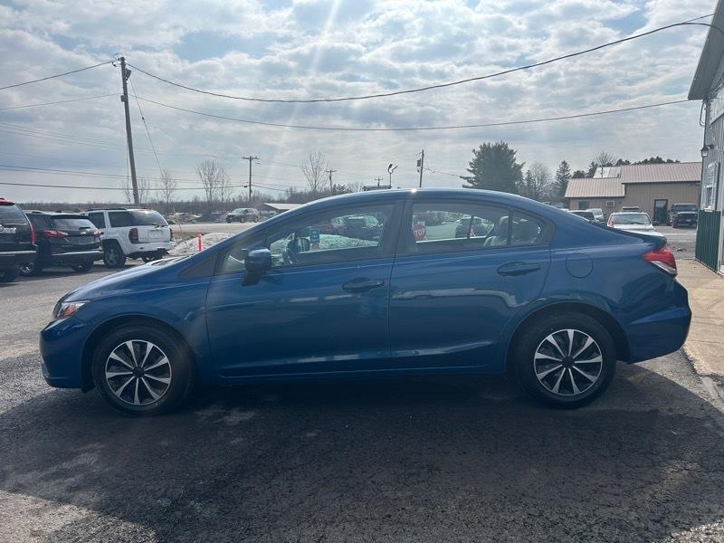 Honda Civic LX Sedan 5-Speed MT 2015