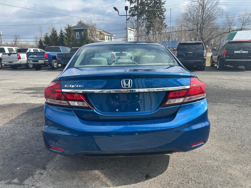 Honda Civic LX Sedan 5-Speed MT 2015