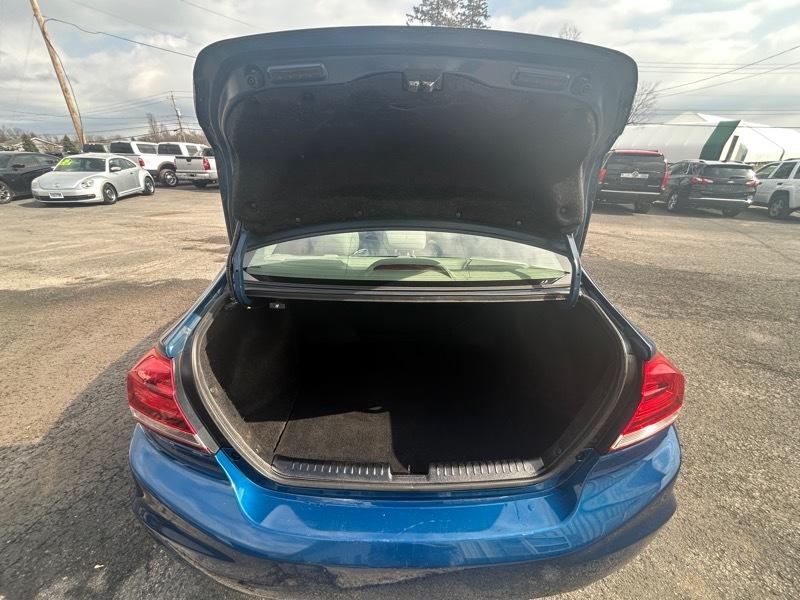 Honda Civic LX Sedan 5-Speed MT 2015