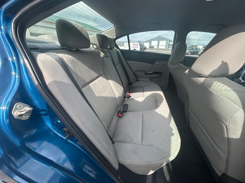 Honda Civic LX Sedan 5-Speed MT 2015