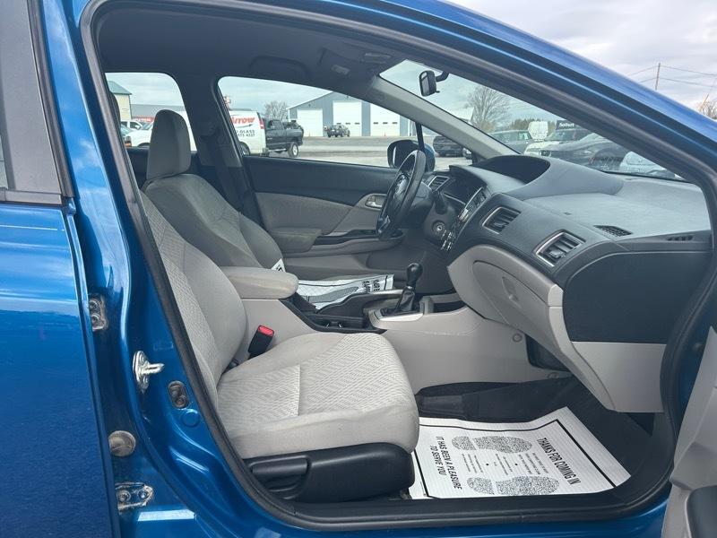 Honda Civic LX Sedan 5-Speed MT 2015