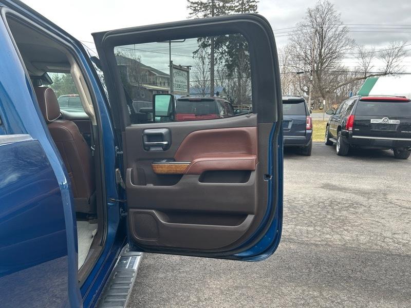 Chevrolet Silverado 3500HD LTZ Crew Cab Long Box 4WD 2018