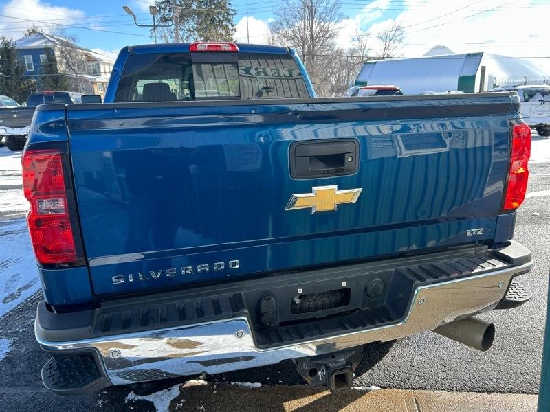 Chevrolet Silverado 3500HD LTZ Crew Cab 4WD 2017