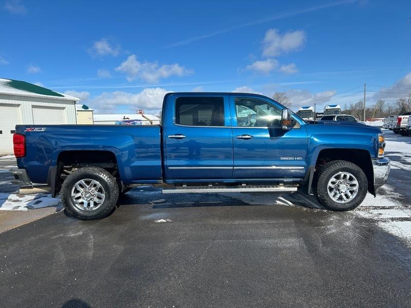 Chevrolet Silverado 3500HD LTZ Crew Cab 4WD 2017