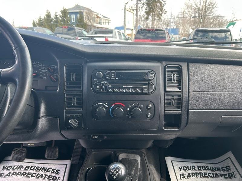Dodge Dakota SLT Quad Cab 4WD 2004
