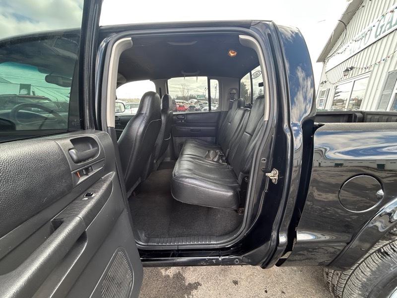 Dodge Dakota SLT Quad Cab 4WD 2004