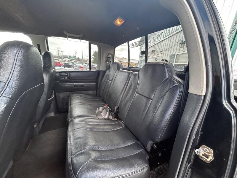 Dodge Dakota SLT Quad Cab 4WD 2004