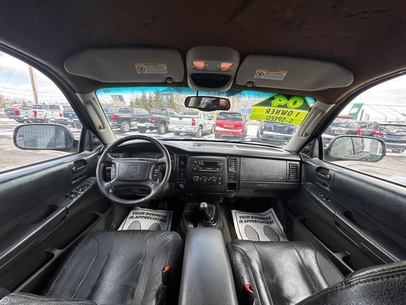 Dodge Dakota SLT Quad Cab 4WD 2004