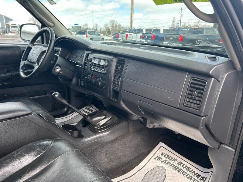 Dodge Dakota SLT Quad Cab 4WD 2004