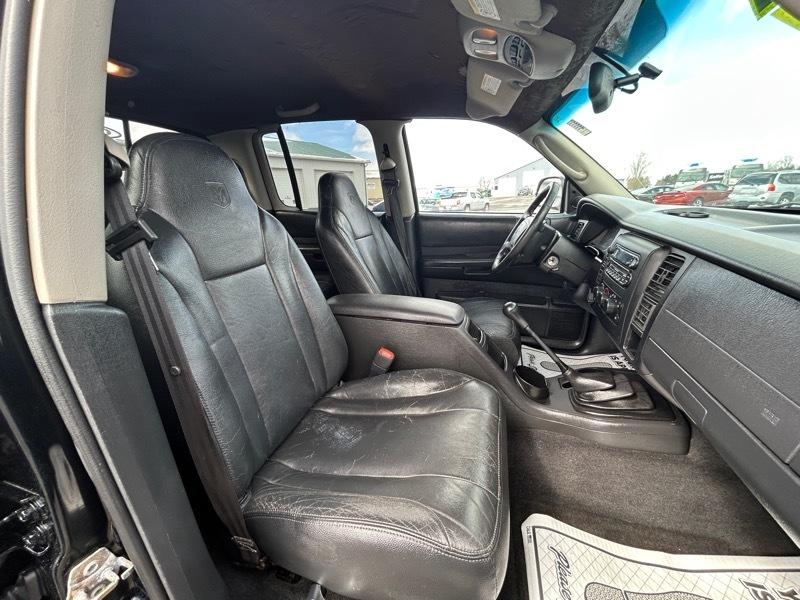 Dodge Dakota SLT Quad Cab 4WD 2004