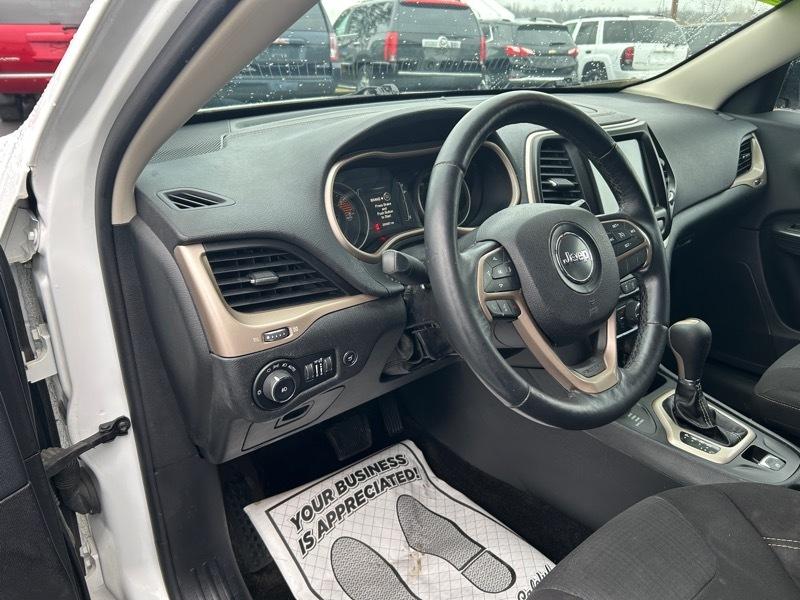 Jeep Cherokee Latitude 4WD 2016