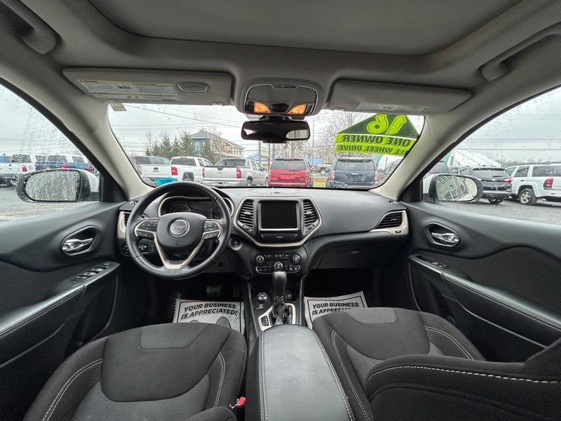 Jeep Cherokee Latitude 4WD 2016