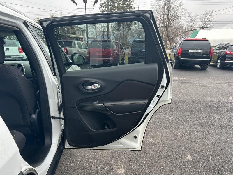 Jeep Cherokee Latitude 4WD 2016