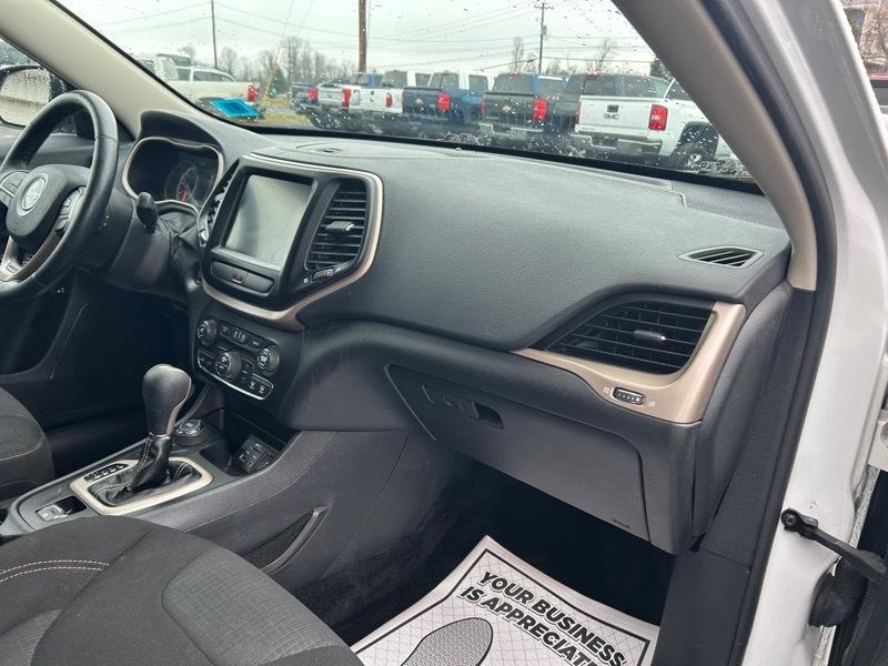 Jeep Cherokee Latitude 4WD 2016